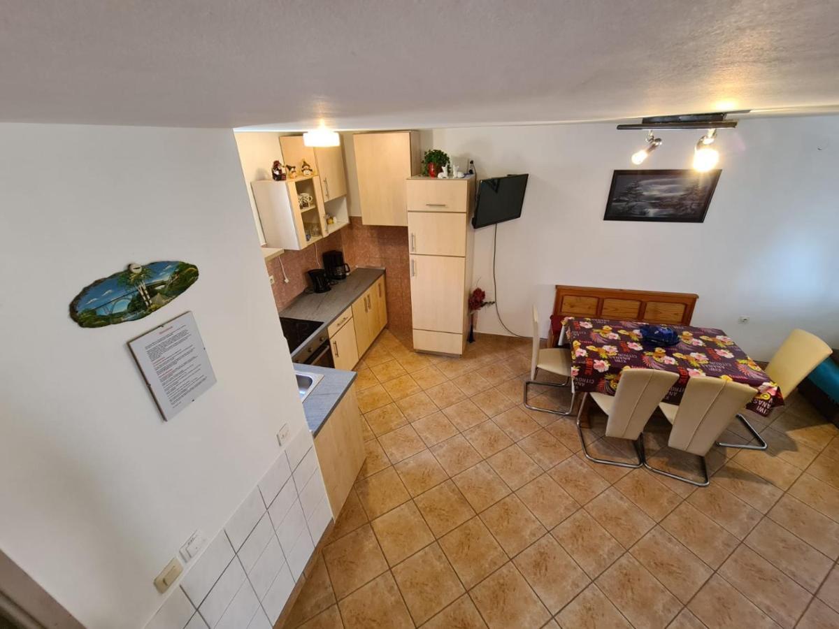 Apartments Tuka Near The Beach Вир Екстериор снимка